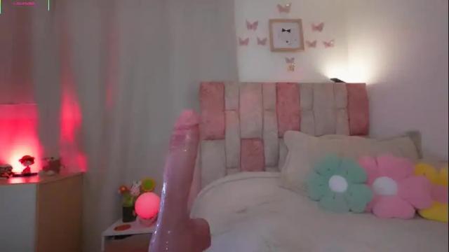 Image 3 of franciscabrun Stream on Chaturbate on 1 month ago