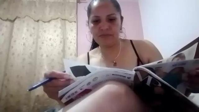 Image 2 of francy_froz Stream on Chaturbate on 19 months ago