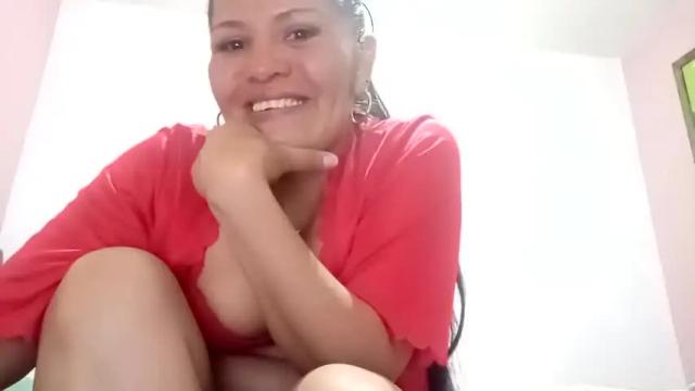 Image 2 of francy_froz Stream on Chaturbate on 16 months ago