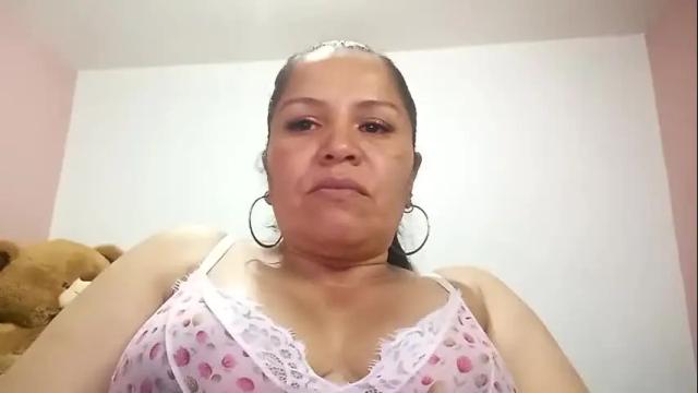Image 10 of francy_froz Stream on Chaturbate on 2 months ago