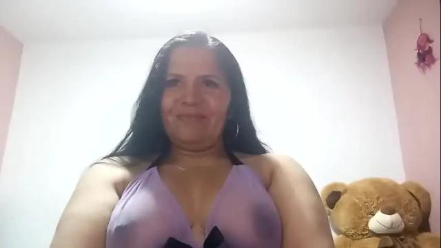 Image 3 of francy_froz Stream on Chaturbate on 1 month ago