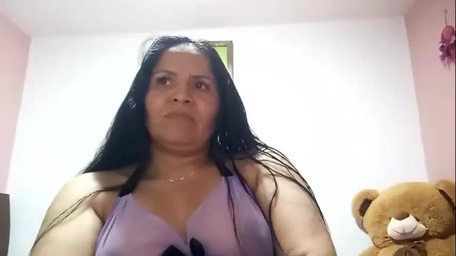 Image 3 of francy_froz Stream on Chaturbate on 1 day ago