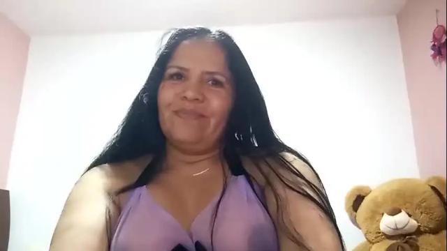 Image 6 of francy_froz Stream on Chaturbate on 1 day ago