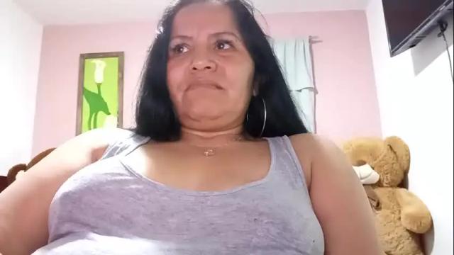 Image 2 of francy_froz Stream on Chaturbate on 3 months ago