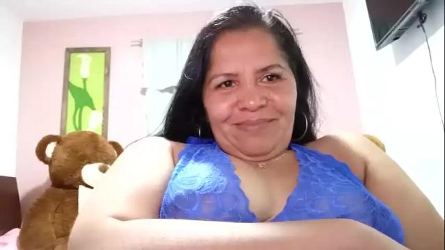 Image 3 of francy_froz Stream on Chaturbate on 2 months ago