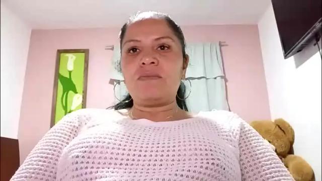 Image 3 of francy_froz Stream on Chaturbate on 1 month ago