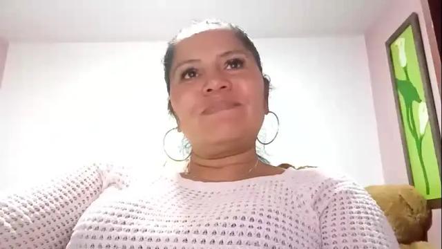 Image 3 of francy_froz Stream on Chaturbate on 14 days ago