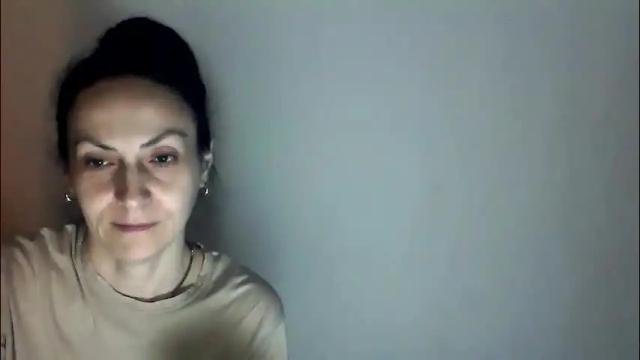 Image 10 of frankieteasing Stream on Chaturbate on 7 days ago