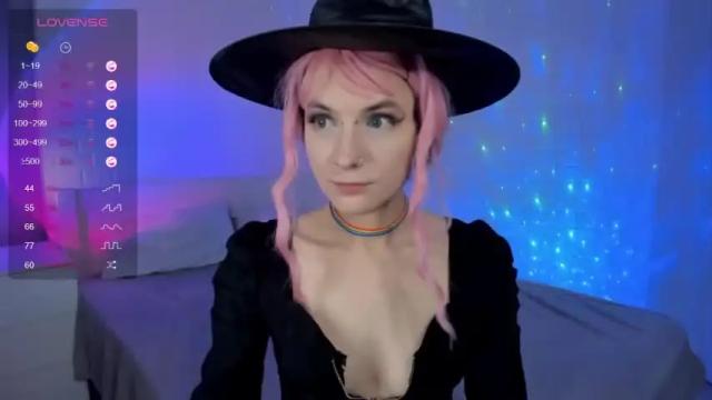 Image 3 of frankiexhere Stream on Chaturbate on 14 months ago
