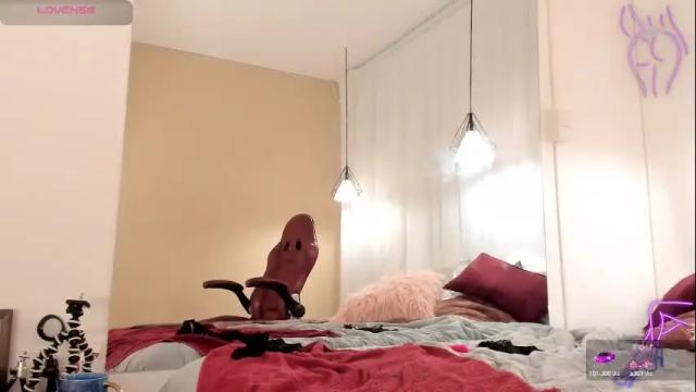 Image 7 of fransheskarossi Stream on Chaturbate on 3 days ago