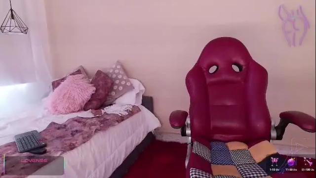 Image 8 of fransheskarossi Stream on Chaturbate on 2 months ago