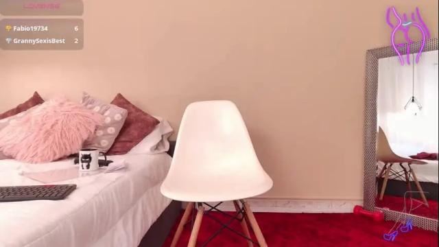 Image 3 of fransheskarossi Stream on Chaturbate on 1 month ago