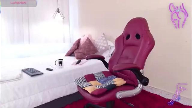 Image 2 of fransheskarossi Stream on Chaturbate on 1 month ago