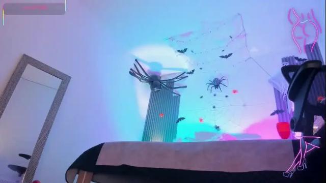 Image 10 of fransheskarossi Stream on Chaturbate on 1 day ago