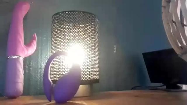 Image 8 of frau_nina Stream on Chaturbate on 23 months ago