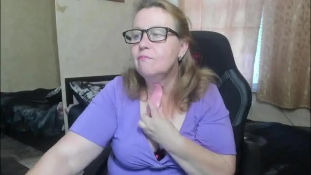 Image 3 of fraumartha Stream on Chaturbate on 3 months ago