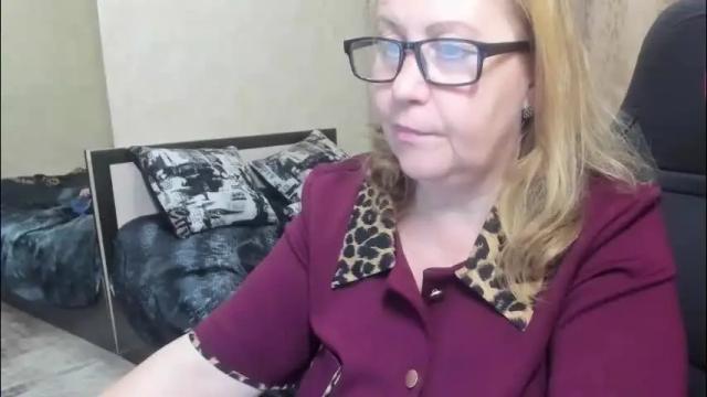 Image 10 of fraumartha Stream on Chaturbate on 1 month ago