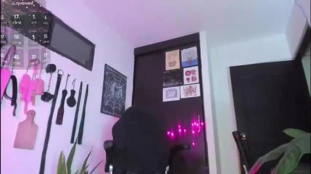 Image 2 of freaky_lia Stream on Chaturbate on 1 month ago