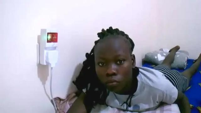Image 7 of freakypussie Stream on Chaturbate on 21 months ago