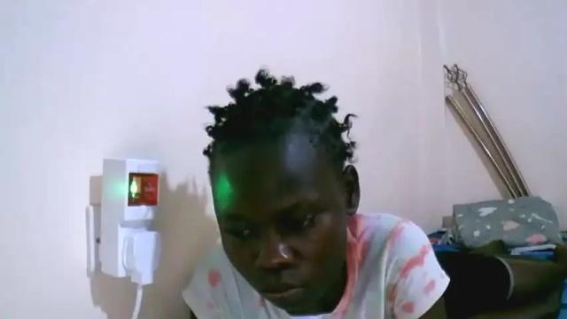 Image 2 of freakypussie Stream on Chaturbate on 20 months ago