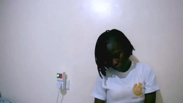 Image 3 of freakypussie Stream on Chaturbate on 19 months ago