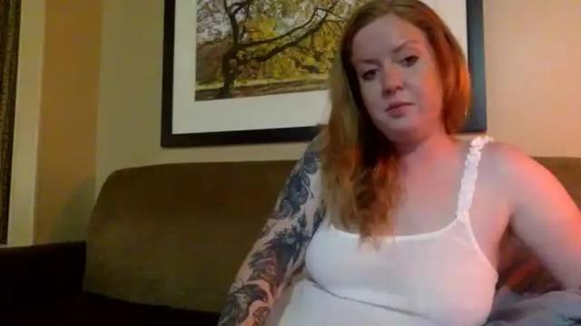 Image 2 of freckledfreaks Stream on Chaturbate on 2 months ago