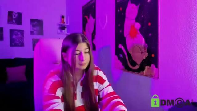 Image 3 of free_apple Stream on Chaturbate on 18 months ago