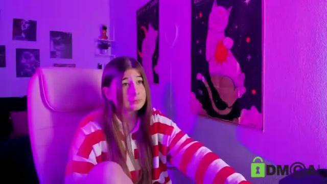 Image 6 of free_apple Stream on Chaturbate on 18 months ago