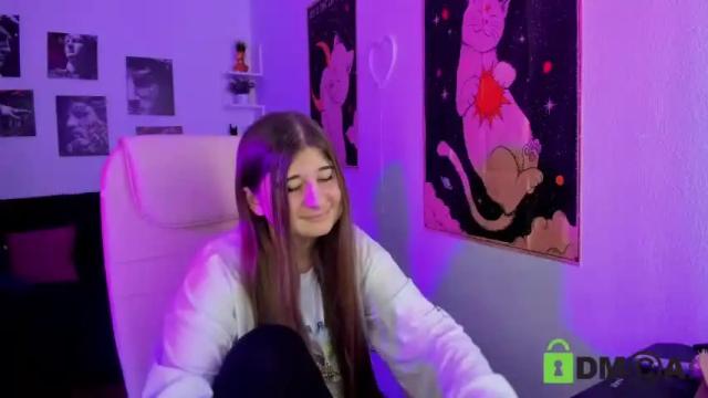 Image 11 of free_apple Stream on Chaturbate on 18 months ago