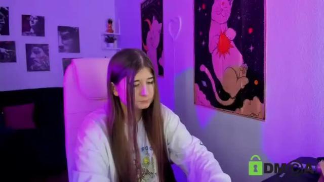 Image 12 of free_apple Stream on Chaturbate on 18 months ago