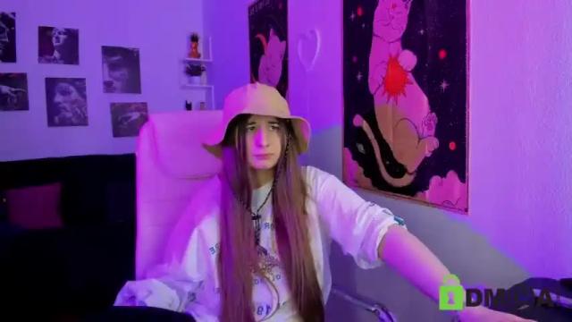 Image 2 of free_apple Stream on Chaturbate on 18 months ago