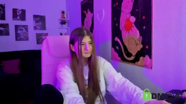 Image 8 of free_apple Stream on Chaturbate on 18 months ago