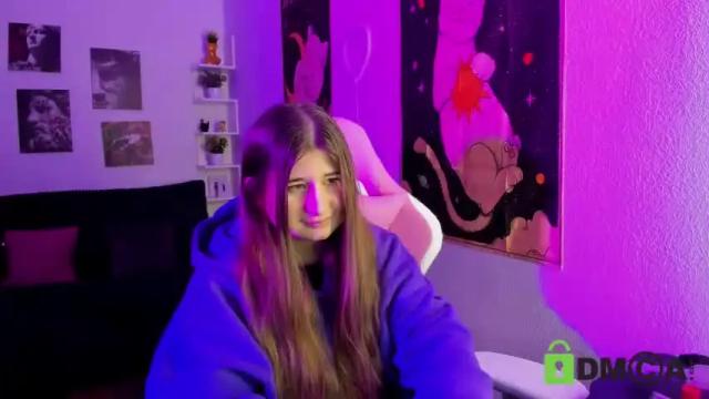 Thumbnail 1, free_apple's Stream at Chaturbate, 18 months ago