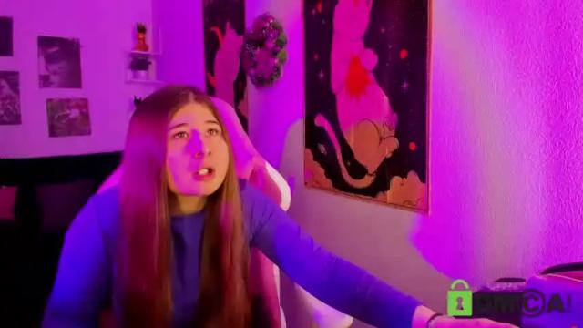 Image 7 of free_apple Stream on Chaturbate on 18 months ago