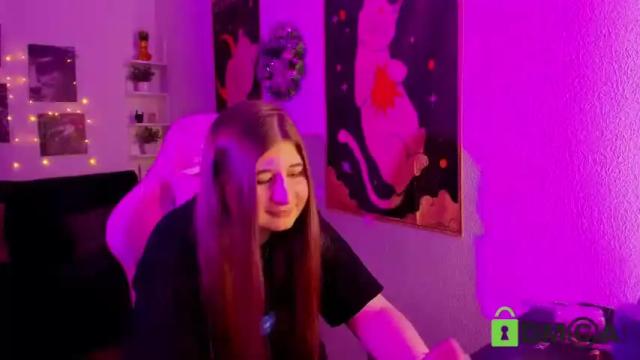 Image 10 of free_apple Stream on Chaturbate on 18 months ago
