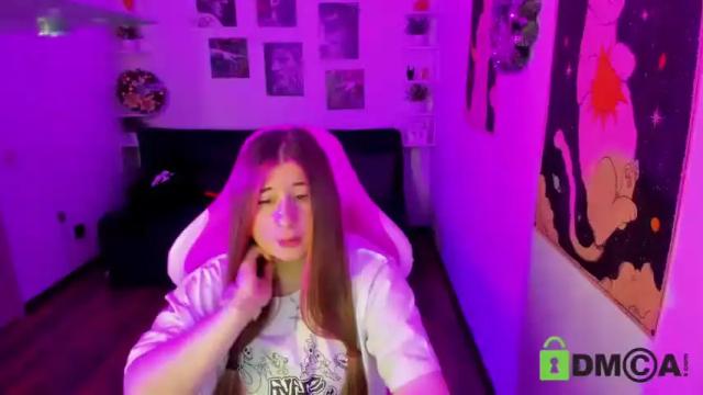 Image 12 of free_apple Stream on Chaturbate on 17 months ago