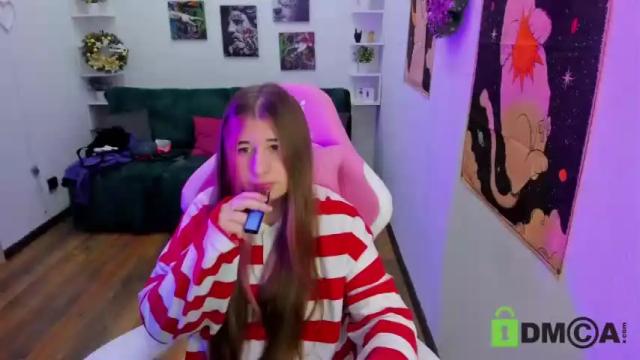 Image 12 of free_apple Stream on Chaturbate on 17 months ago