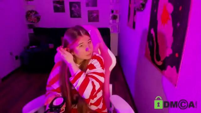 Image 3 of free_apple Stream on Chaturbate on 17 months ago