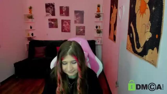 Image 4 of free_apple Stream on Chaturbate on 15 months ago