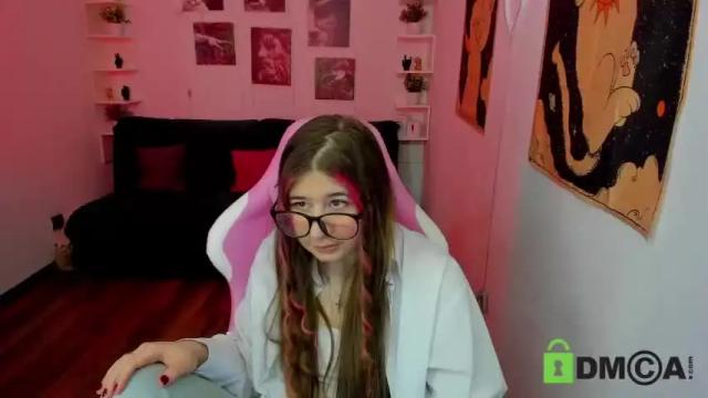Image 4 of free_apple Stream on Chaturbate on 15 months ago