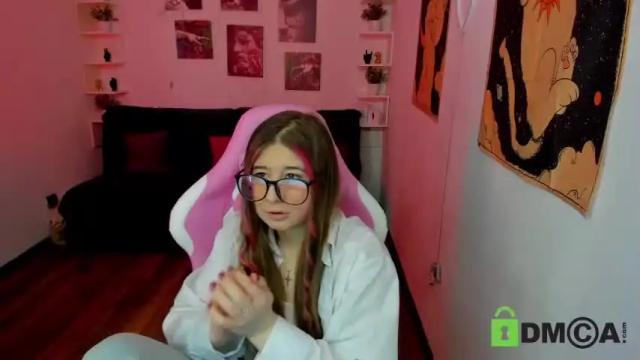 Image 6 of free_apple Stream on Chaturbate on 15 months ago