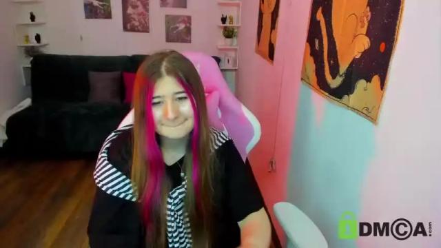 Image 6 of free_apple Stream on Chaturbate on 15 months ago