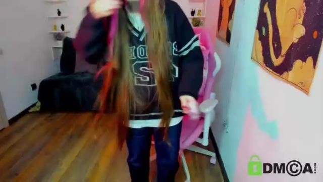 Image 10 of free_apple Stream on Chaturbate on 15 months ago