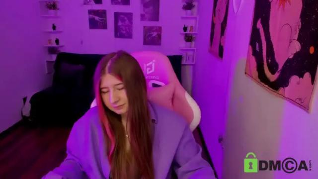 Image 10 of free_apple Stream on Chaturbate on 14 months ago