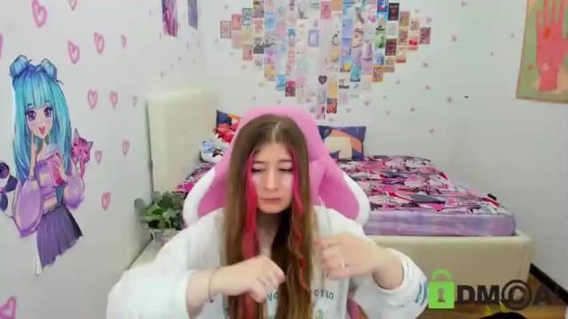 Image 8 of free_apple Stream on Chaturbate on 14 months ago
