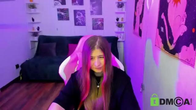 Image 10 of free_apple Stream on Chaturbate on 14 months ago