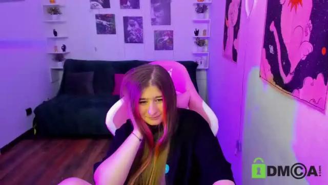 Image 6 of free_apple Stream on Chaturbate on 14 months ago