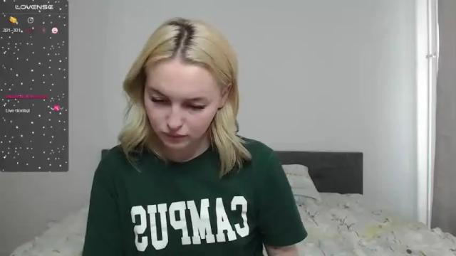 Image 2 of fremine_ Stream on Chaturbate on 20 months ago