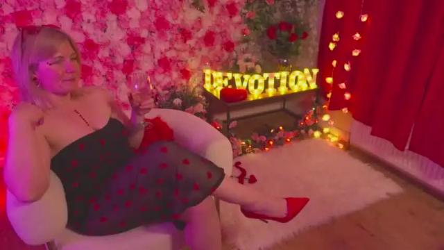 Image 11 of french_devotion Stream on Chaturbate on 14 months ago