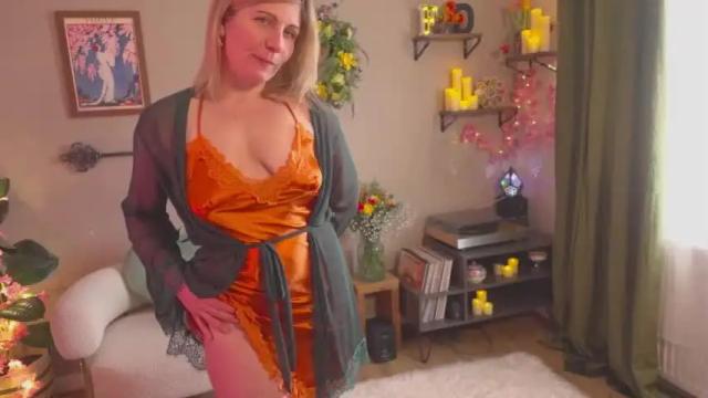 Image 8 of french_devotion Stream on Chaturbate on 13 months ago
